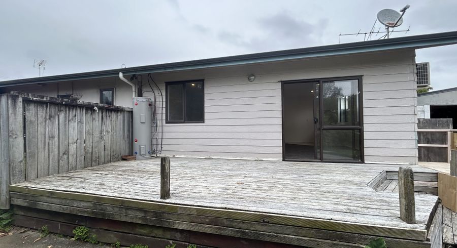  at 4 Rodney Street, Otahuhu, Auckland