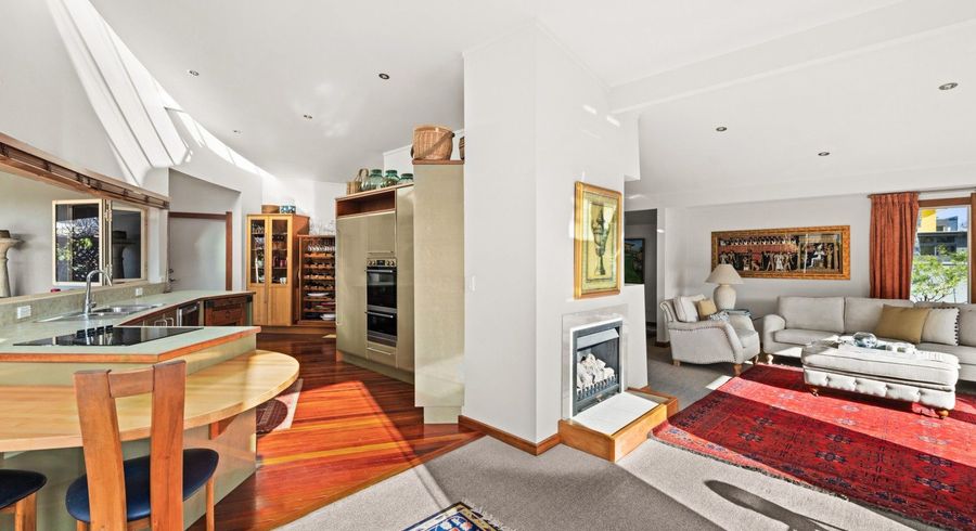 at 207 Avenue Road, Greenmeadows, Napier