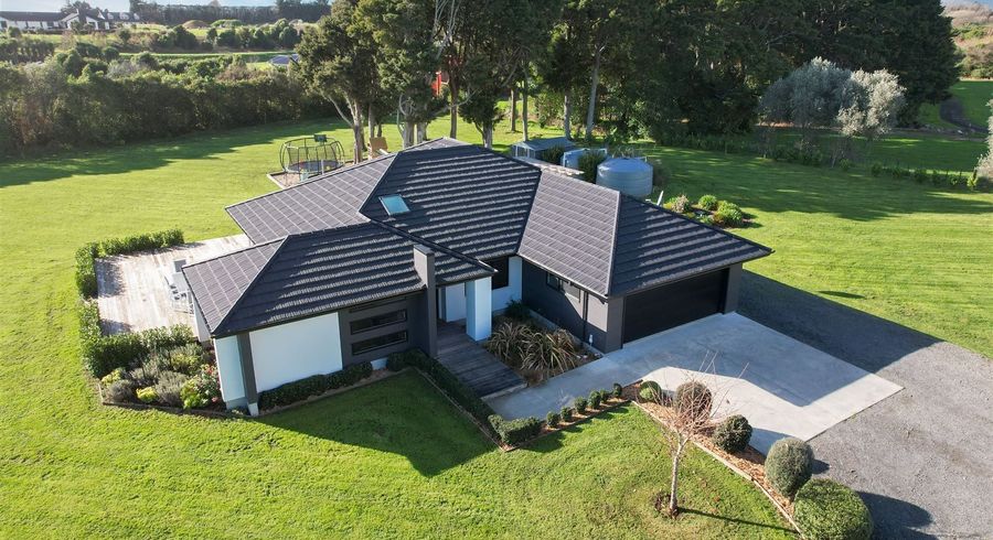  at 73 Muhunoa East Road, Levin