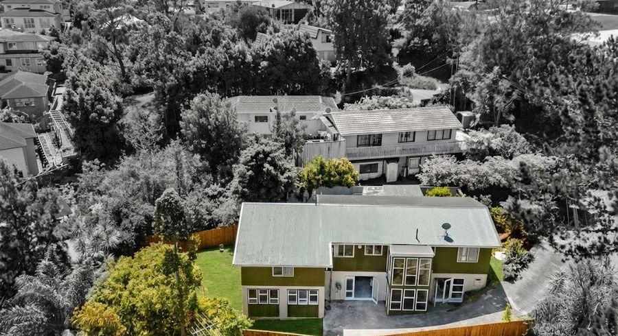  at 994 East Coast Road, Northcross, North Shore City, Auckland