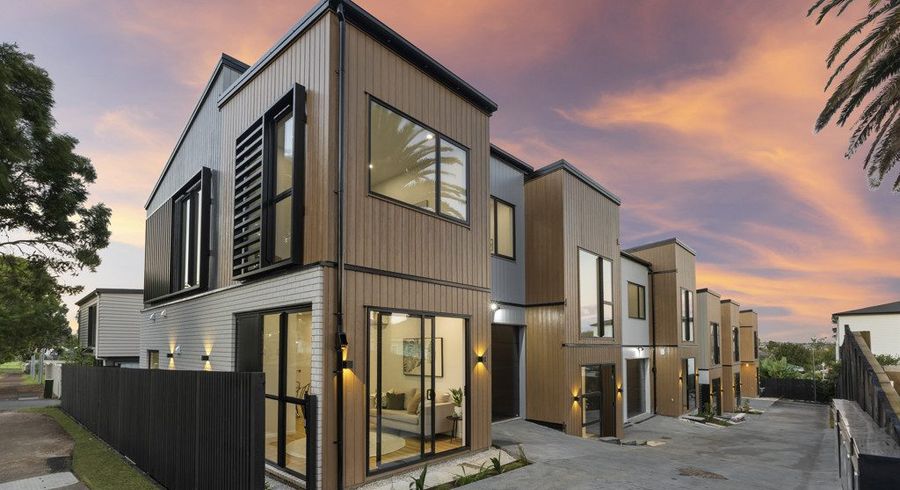  at 10C Bagnall Avenue, Point England, Auckland City, Auckland
