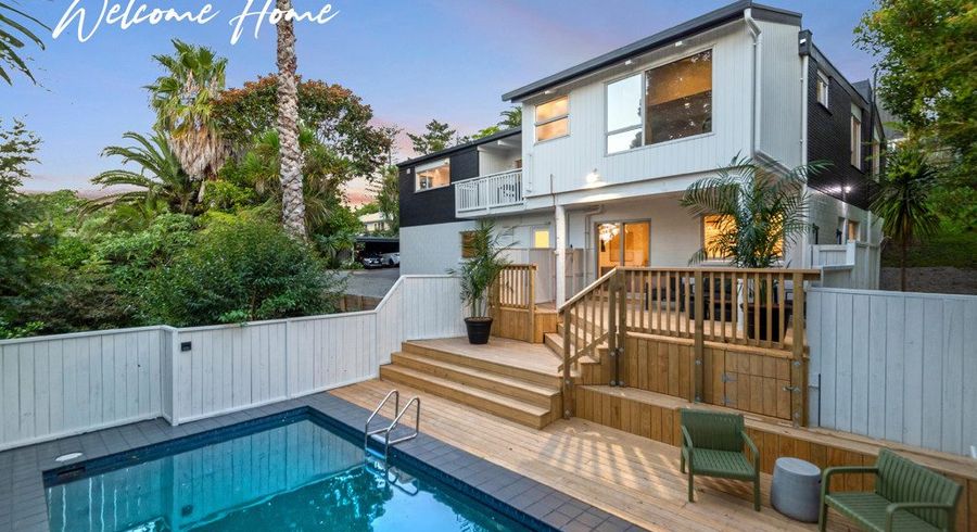  at 2/35A Rangatira Road, Beach Haven, North Shore City, Auckland