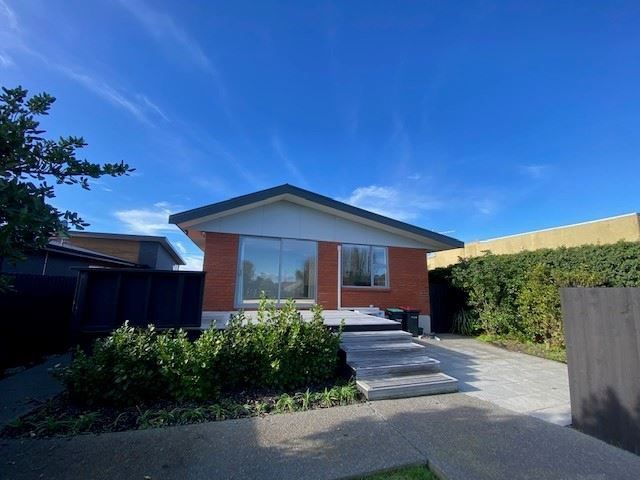  at 2/518 Marine Parade, South New Brighton, Christchurch