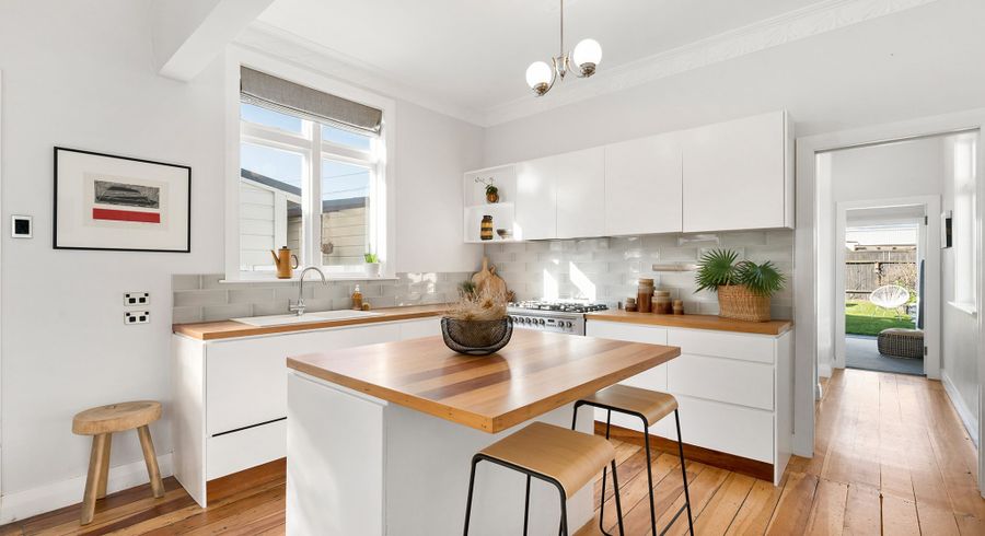  at 187 Onepu Road, Lyall Bay, Wellington, Wellington