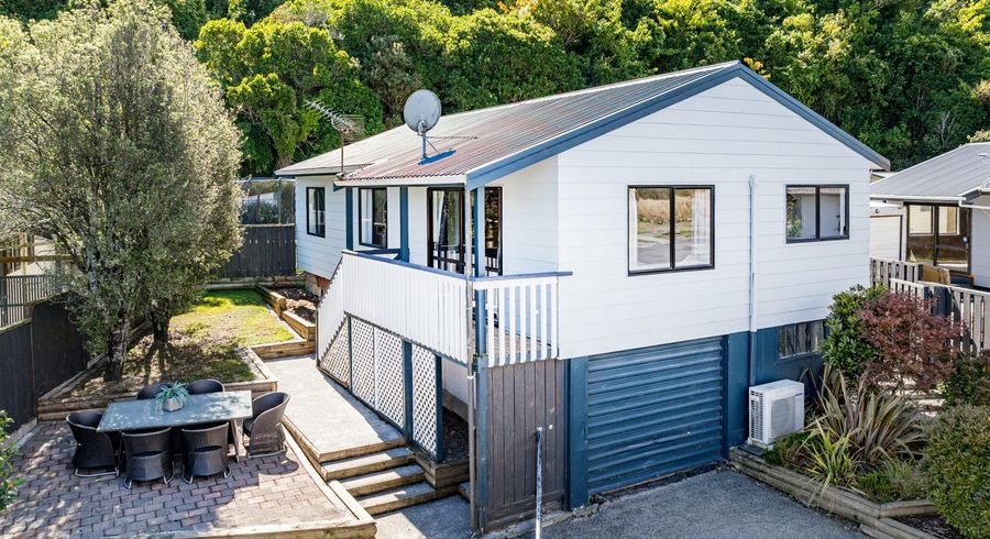  at 99 Gillespies Road, Birchville, Upper Hutt, Wellington