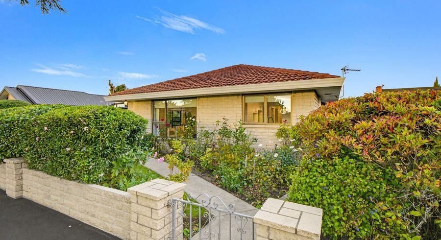  at 1/42 Highsted Road, Bishopdale, Christchurch City, Canterbury