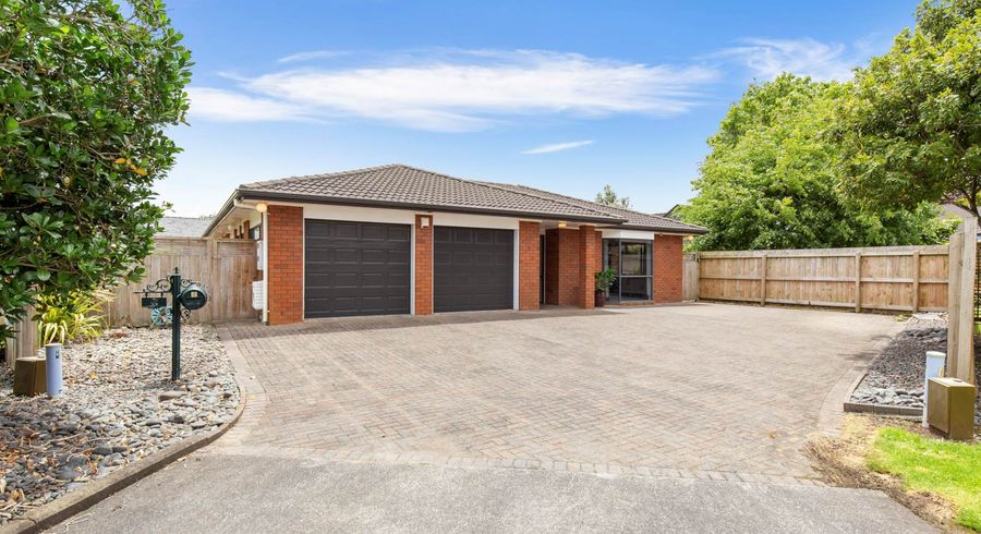  at 7 Trossach Place, Wattle Downs, Auckland