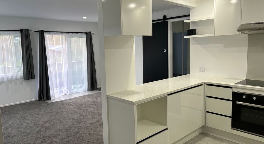  at 4/18 Bevyn Street, Castor Bay, North Shore City, Auckland