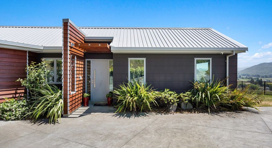  at 19 Esk View Road, Esk Hills Estate, Bay View, Napier, Hawke's Bay