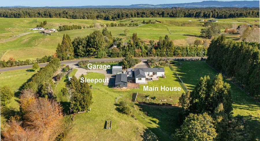  at 98 Glue Pot Road, Tauranga