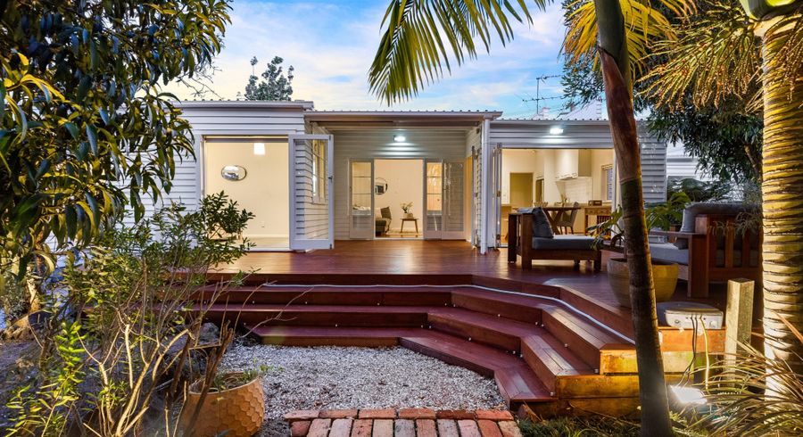  at 2 Martin Avenue, Mount Albert, Auckland