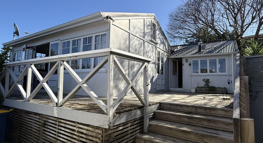  at 2/523 Beach Road, Murrays Bay, North Shore City, Auckland