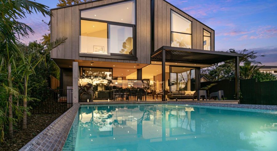  at 16 Kingfisher Grove, Greenhithe, Auckland