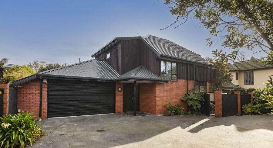  at 2/77 Hinau Street, Riccarton, Christchurch