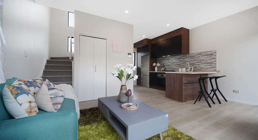  at 46 Picturesque Drive, Flat Bush, Manukau City, Auckland