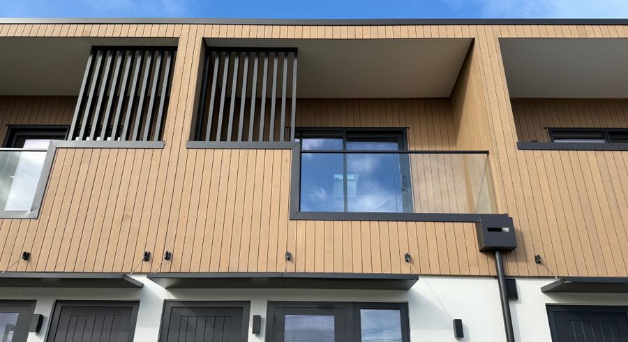  at 2/92b Cambridge Terrace, Waterloo, Lower Hutt, Wellington