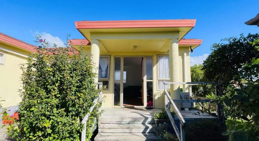  at 12A Tyndrum Place, Highland Park, Manukau City, Auckland