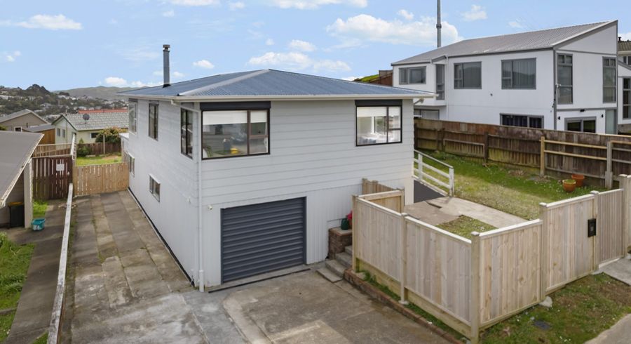  at 32 Edgecombe Street, Newlands, Wellington, Wellington