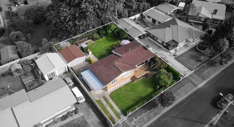  at 8 Springfield Crescent, Enderley, Hamilton