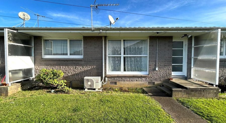  at 2/34 Buckingham Crescent, Papatoetoe, Auckland