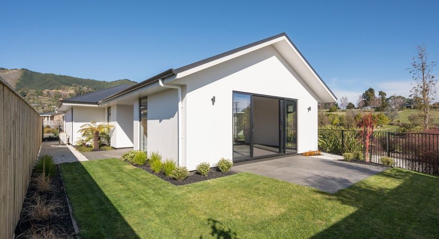  at 34 Cupola Crescent, Richmond
