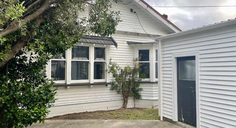  at 23 Severn Street, Island Bay, Wellington, Wellington