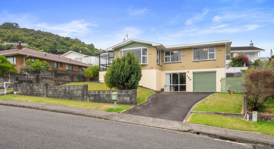  at 20 Sunnyview Drive, Brown Owl, Upper Hutt