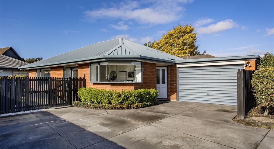  at 1/14 Innisfree Place, Northwood, Christchurch