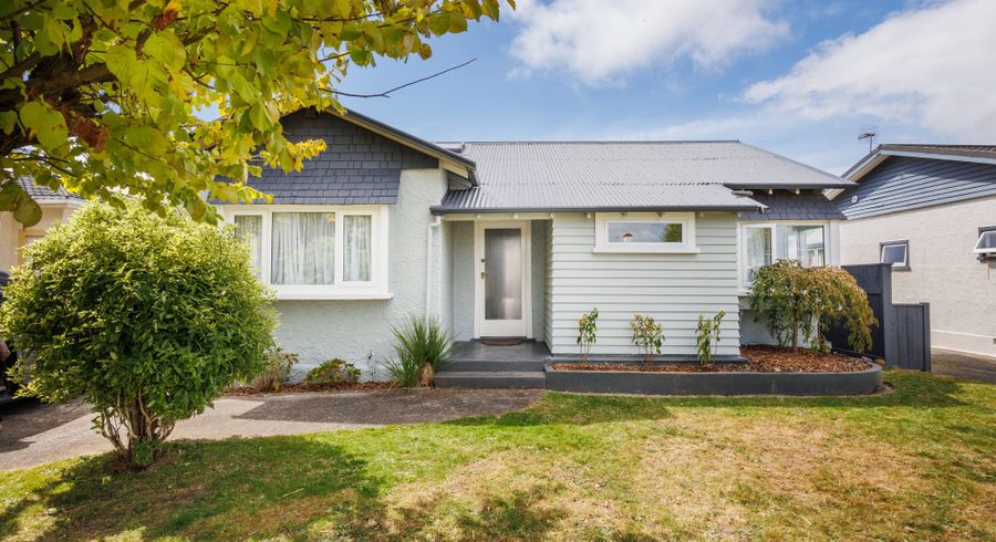  at 8 Karaka Street, Hokowhitu, Palmerston North, Manawatu / Whanganui