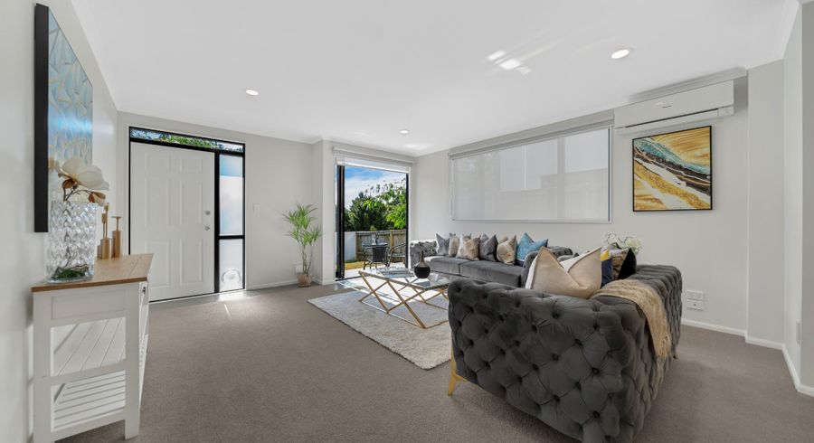  at 2/25 Kellaway Drive, East Tamaki, Manukau City, Auckland