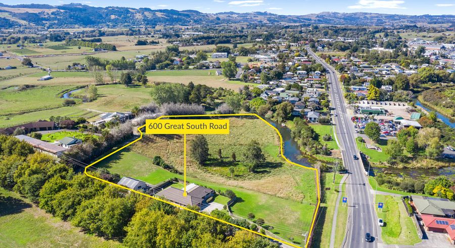  at 600 Great South Road, Rosehill, Papakura