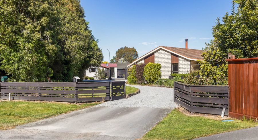  at 4 Woodfield Place, Woodend, Woodend