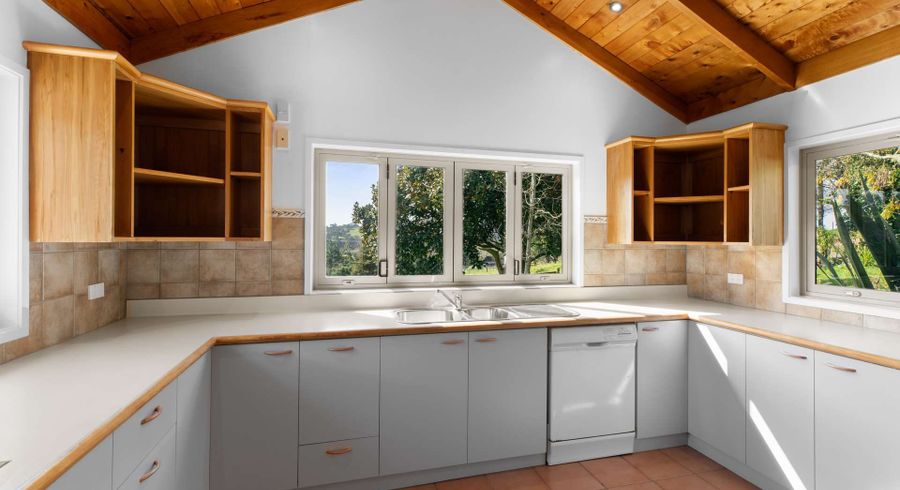  at 1175 South Head Road, Helensville