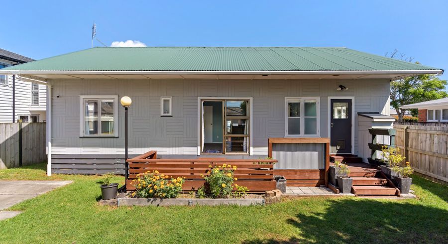  at 56 Gloucester Road, Manurewa, Manukau City, Auckland