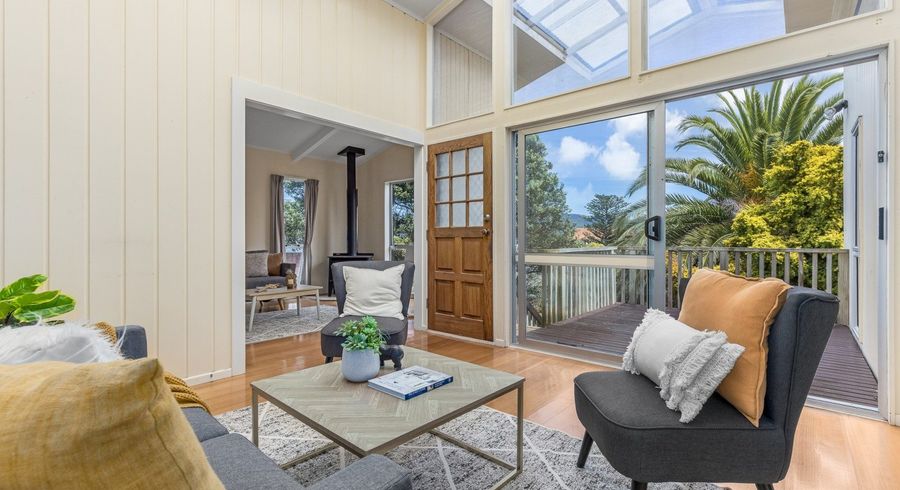  at 1 Cassley Crescent, Papakowhai, Porirua, Wellington