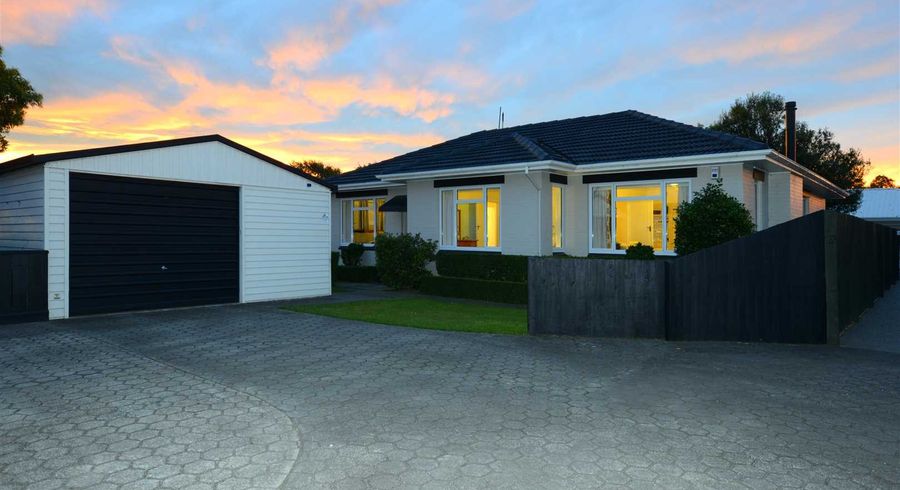  at 60 Middlepark Road, Sockburn, Christchurch
