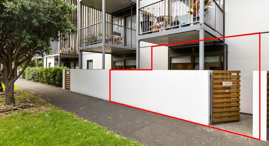  at 4 Bluegrey Avenue, Stonefields, Auckland
