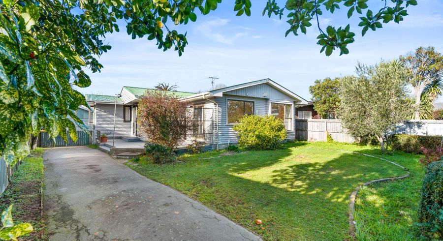  at 14 Wayside Avenue, Burnside, Christchurch City, Canterbury