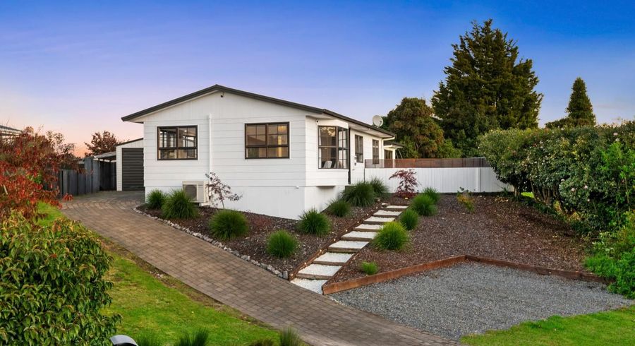 at 8 Taurus Place, Kawaha Point, Rotorua