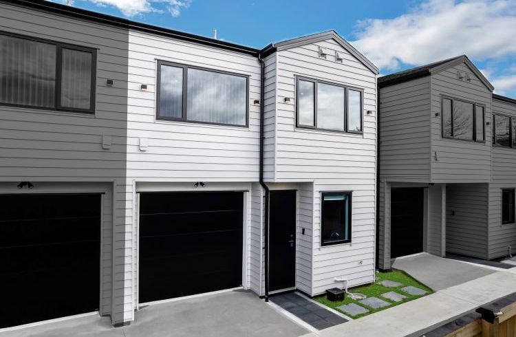  at 3 & 4/193 193 Mahia Road, Weymouth, Manukau City, Auckland