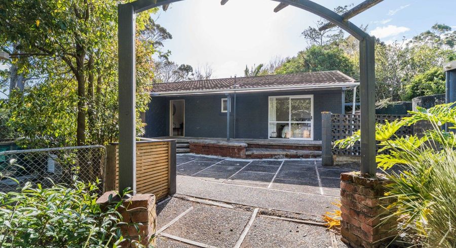  at 140 Aokautere Drive, Fitzherbert, Palmerston North, Manawatu / Whanganui