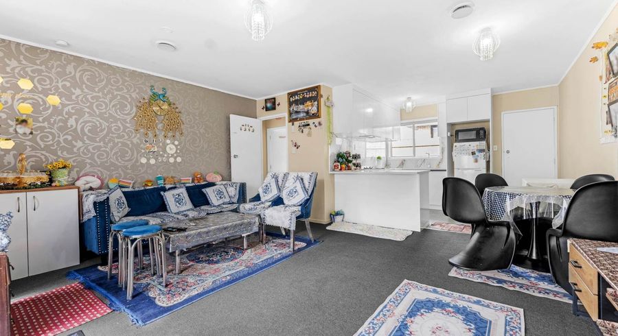  at 2/10 Scott Road, Papatoetoe, Manukau City, Auckland