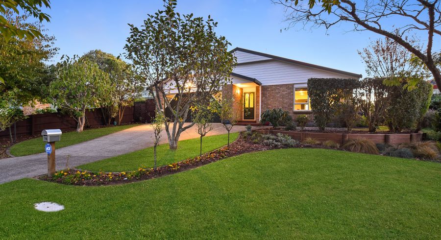  at 16 Sunny Dale, Western Heights, Hamilton