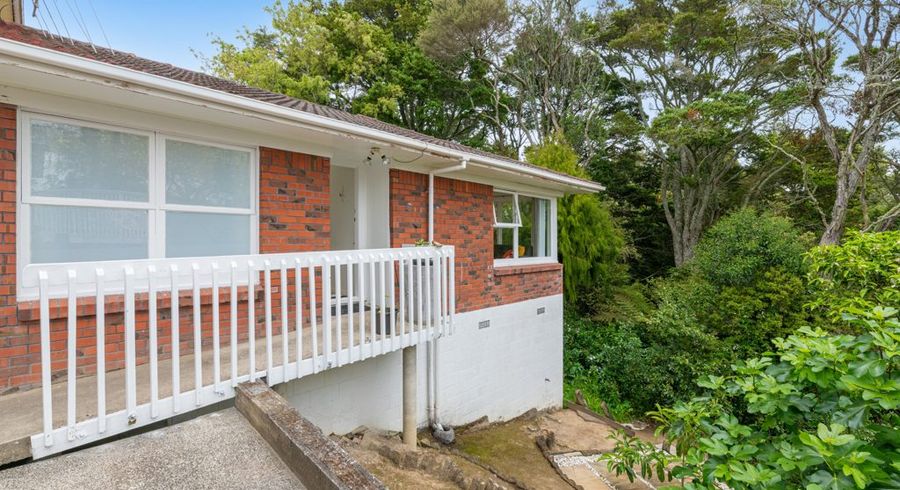  at 2/10 Nea Place, Hillcrest, North Shore City, Auckland