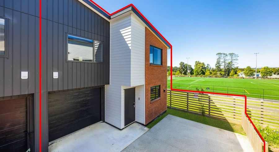  at 100 Seymour Road, Sunnyvale, Waitakere City, Auckland