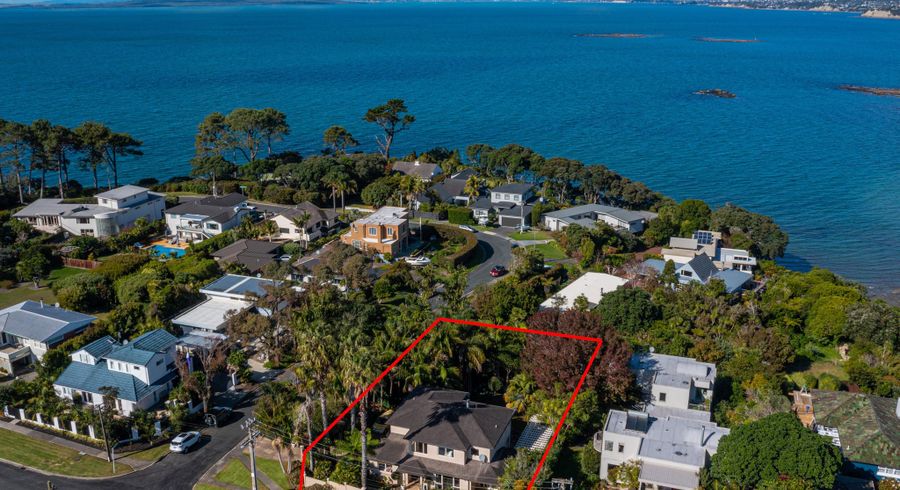 at 11 Ringwood Street, Torbay, Auckland
