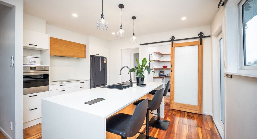  at 15 Enderby Drive, Te Atatu Peninsula, Waitakere City, Auckland