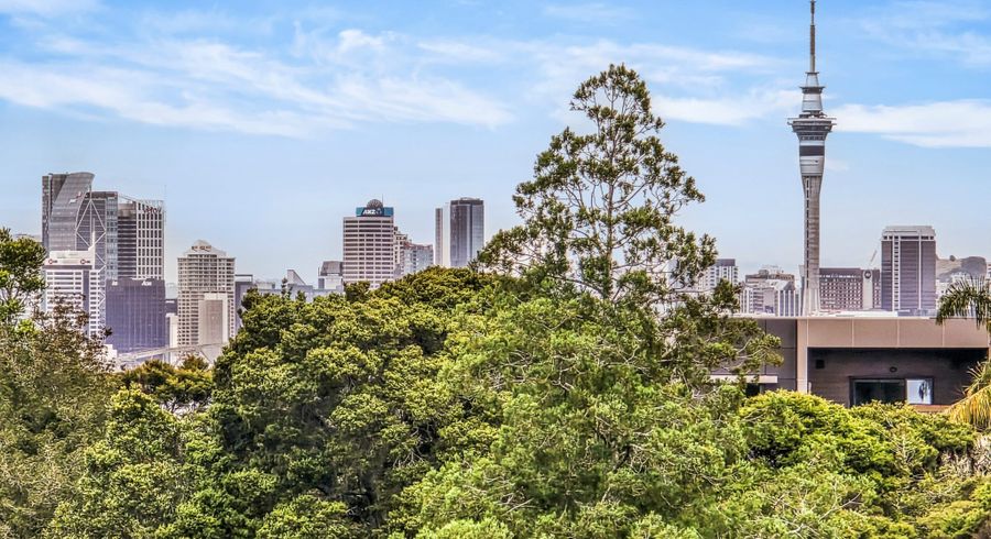  at 2/81 Birkenhead Avenue, Birkenhead, North Shore City, Auckland
