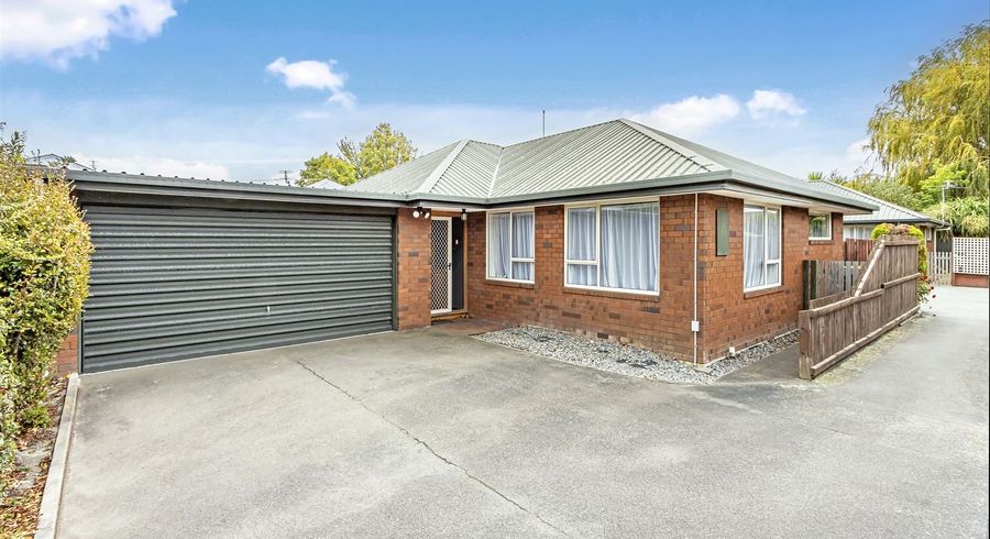  at 2/332 Harewood Road, Bishopdale, Christchurch