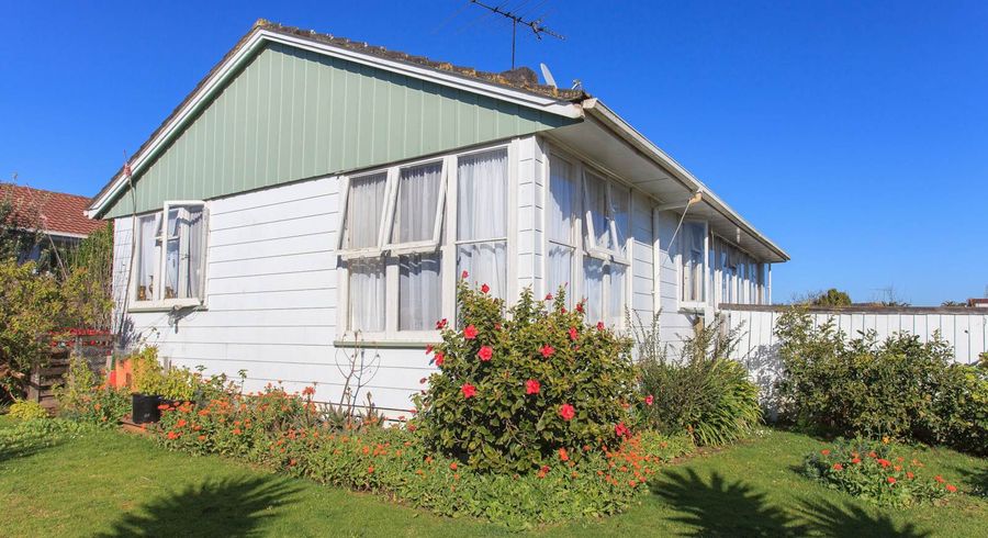  at 80 Caravelle Close, Mangere, Auckland